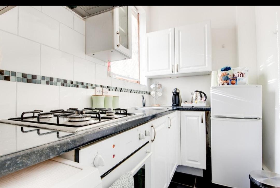 Hooton Apartment 1 Bed Kilnhurst Экстерьер фото
